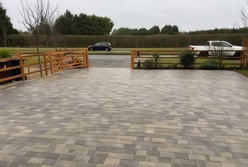 Block paving driveway completed in Basingstoke by Test Valley Paving