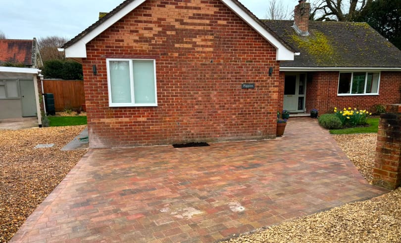 Block paving pattern example by Test Valley Paving
