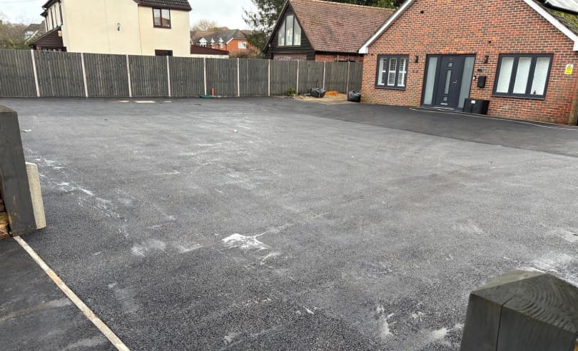 Large tarmac driveway completed by Test Valley Paving